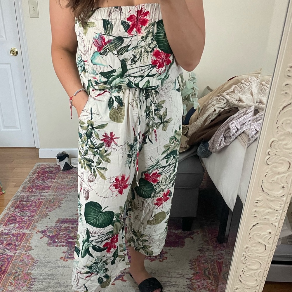 AAKAA // Palm & Floral Jumpsuit Size M
